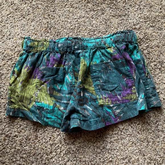 Forever 21 Floral Shorts Small - Picture 3 of 4